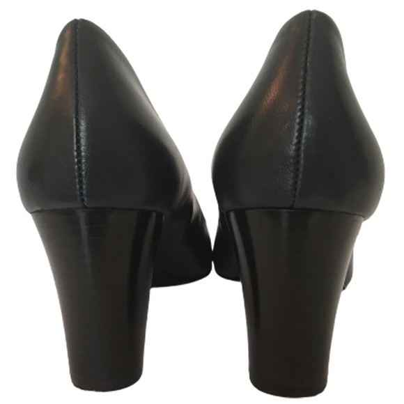 Calvin Klein Babe Leather Shoes Pumps Heels Dark Blue Classic EUC - Picture 5 of 11